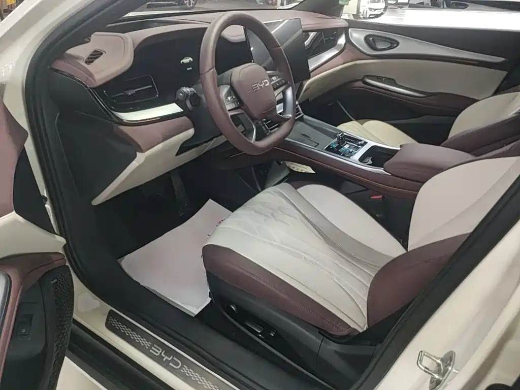 BYD Seal 07 DM-i 2025 2025 Smart Drive Edition DM-i 1.5T 125km Flagship