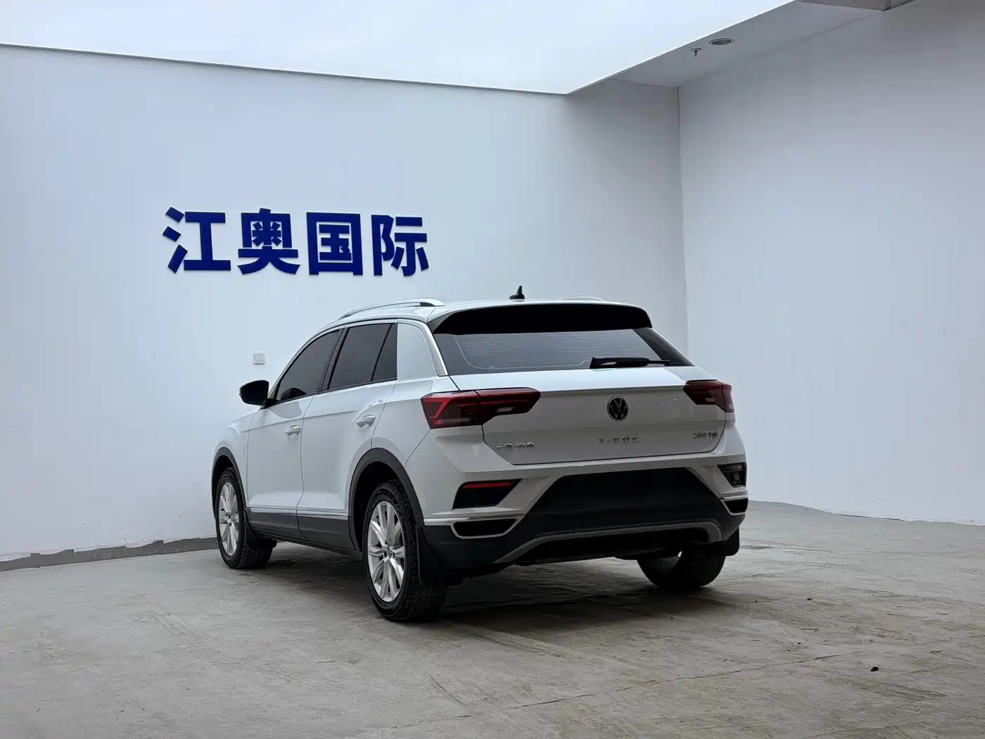 VOLKSWAGEN T ROC EXPLORING SONGS