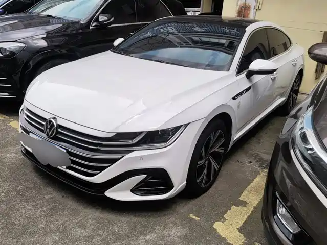 Volkswagen CC 330TSI, Яркий, Комфорт