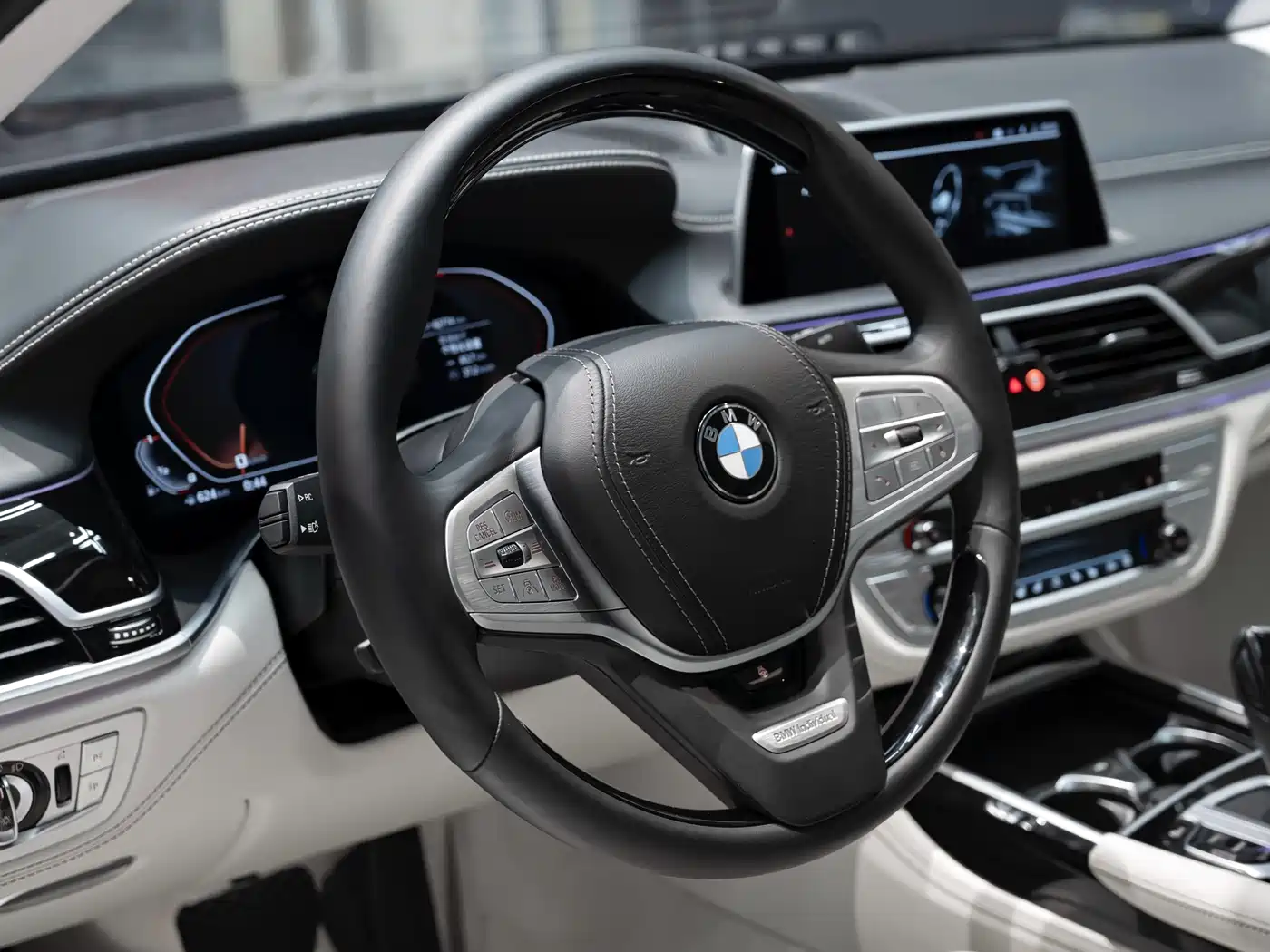 BMW 7 SERIES