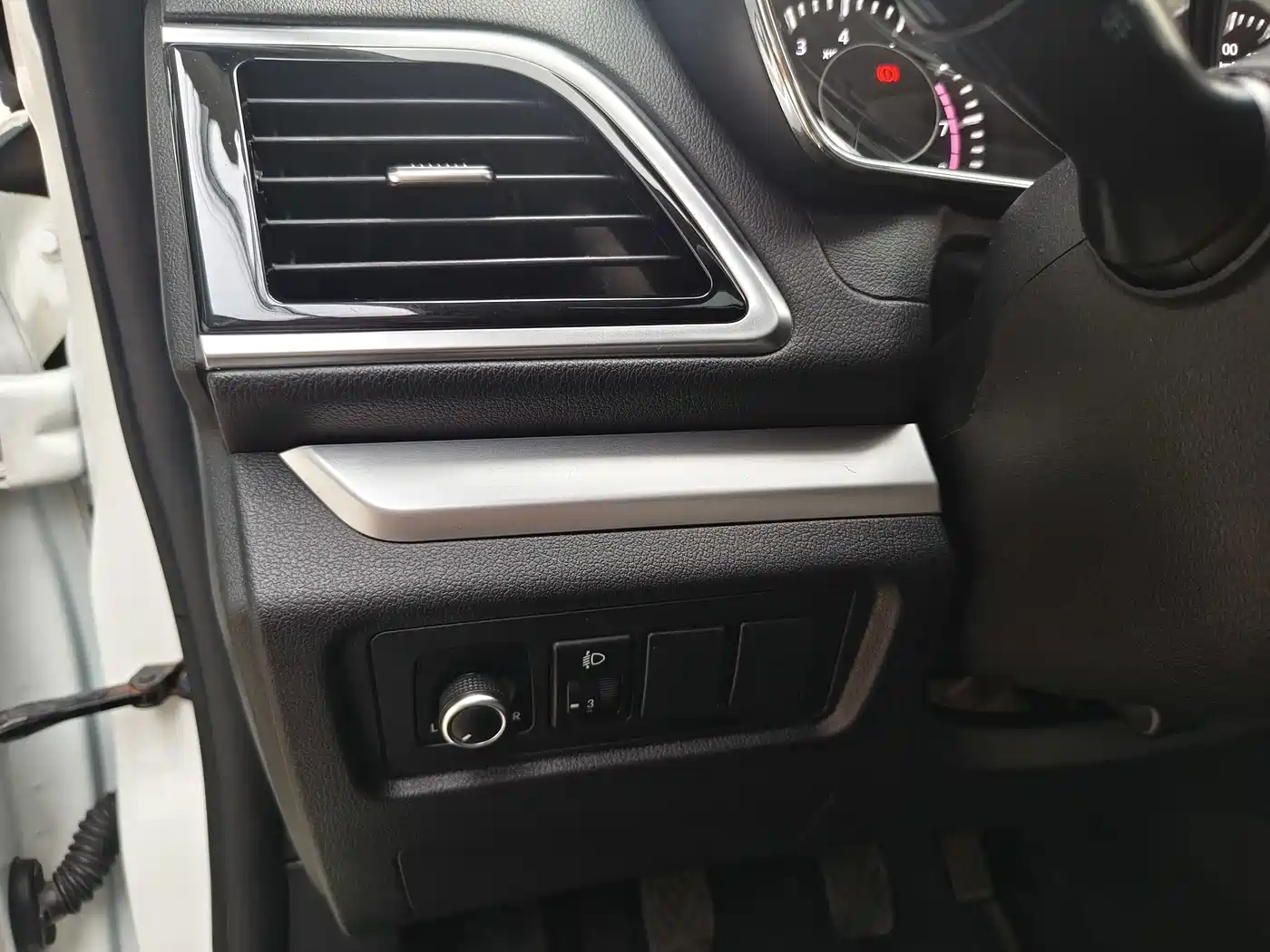 BAIC Huansu H3 2016 2015 1.5L Manual Luxury