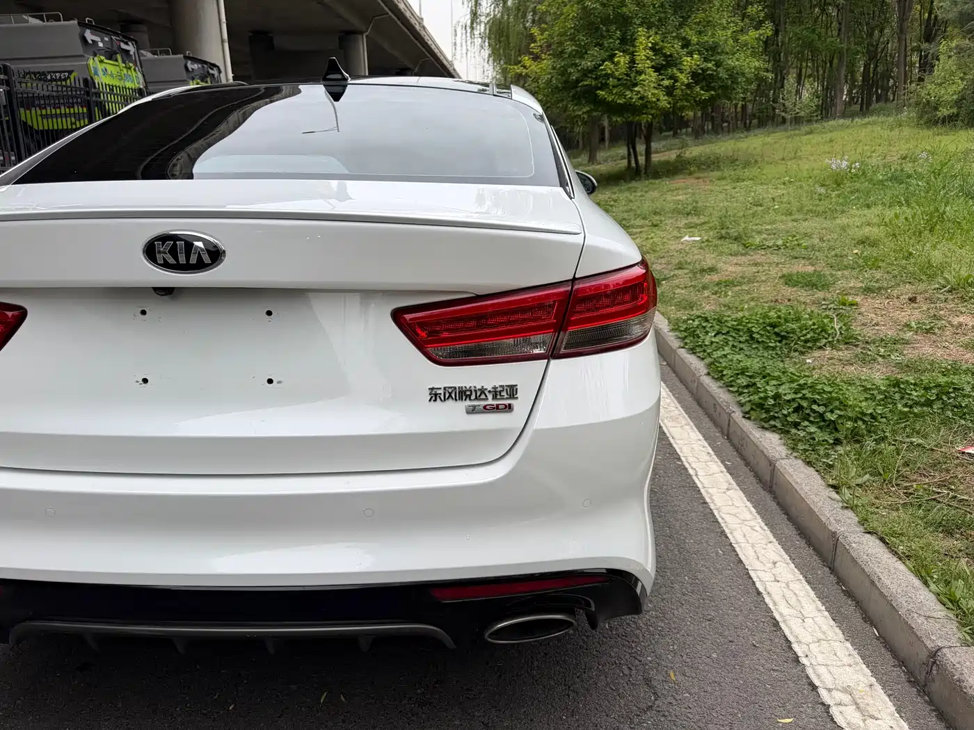 Kia K5 2016 1.6T Automatic LUX фото 16