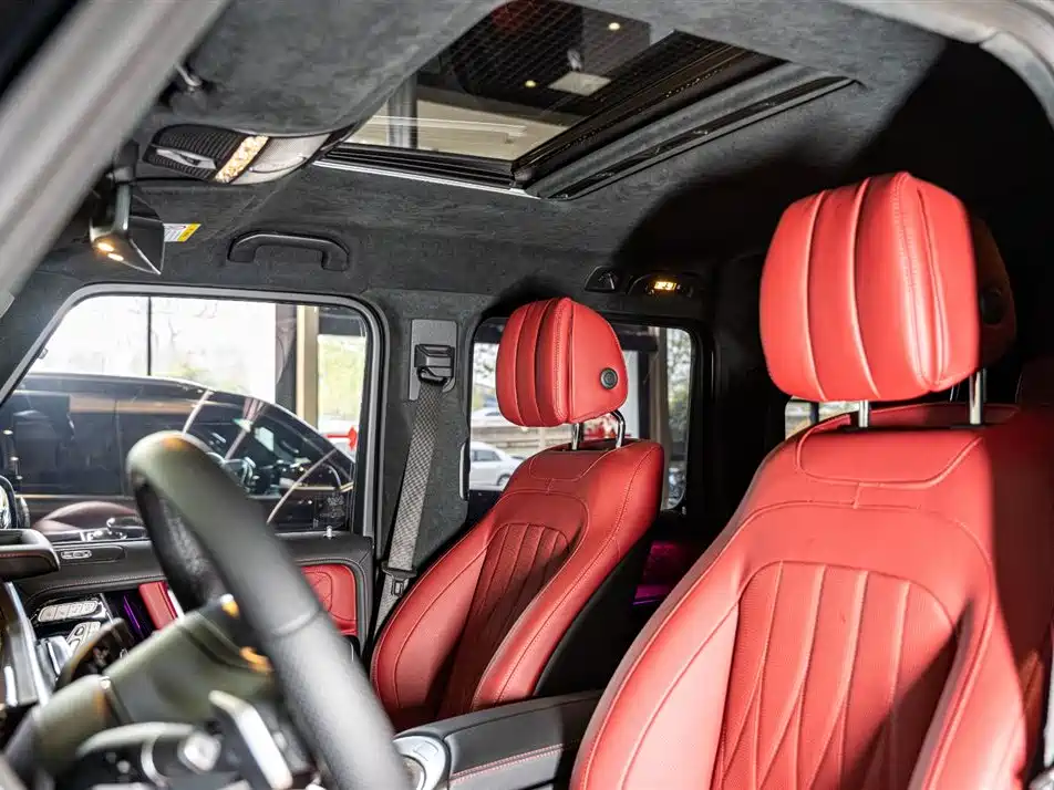 Mercedes-Benz G-Class 2024 G 500 фото 8