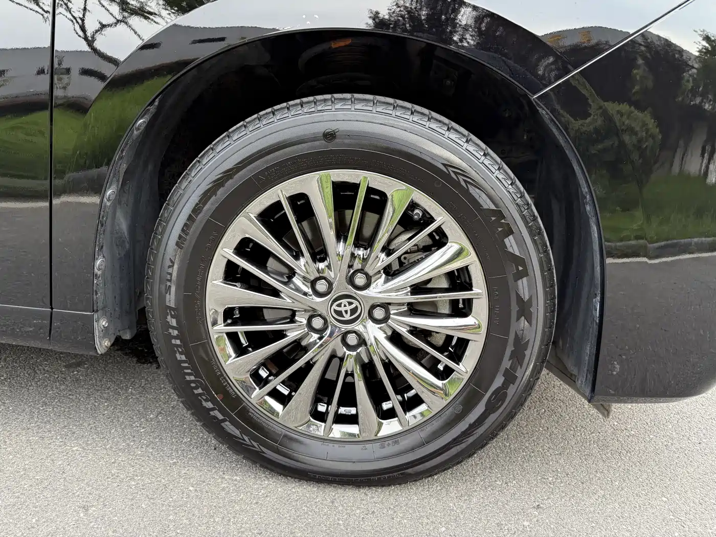 Toyota Alphard 2019 Hybrid 2.5L Luxury фото 20