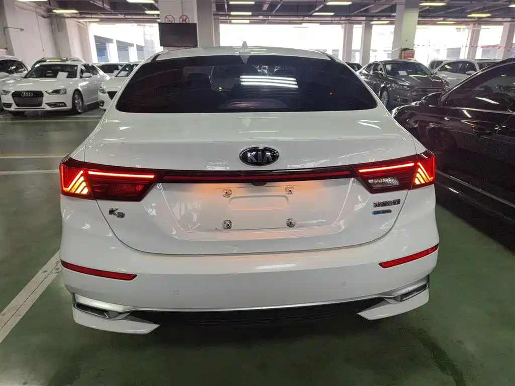 Kia K3 2019 1.5L CVT Smart Connect Edition фото 4