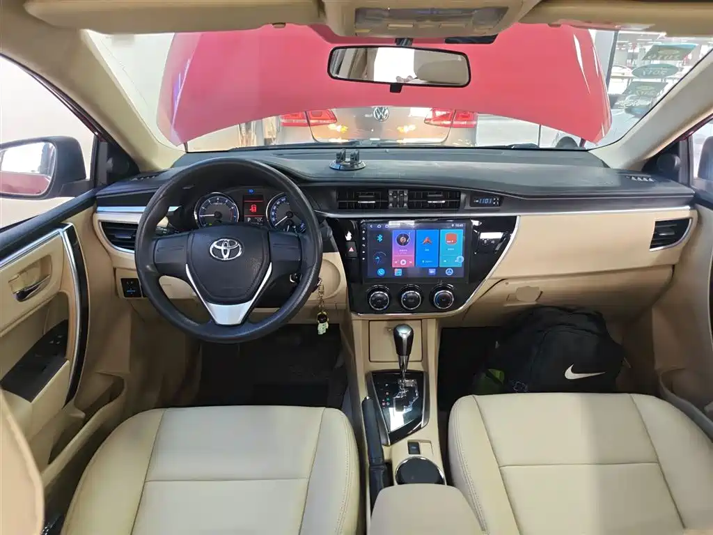 Toyota Corolla 2014 1.6L CVT GL-i фото 10