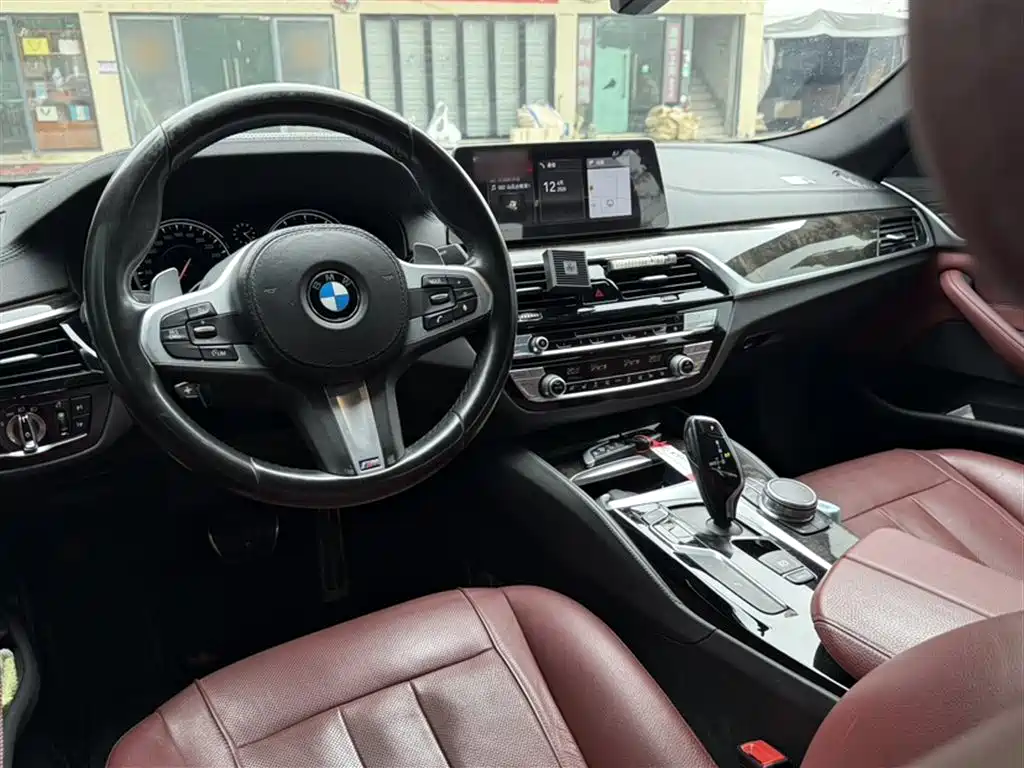 BMW 5 Series 2018 Facelift 530Li xDrive M Sport Package фото 14