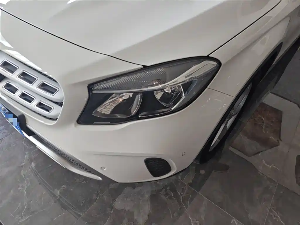 Mercedes-Benz GLA 2018 GLA 200 Dynamic фото 24