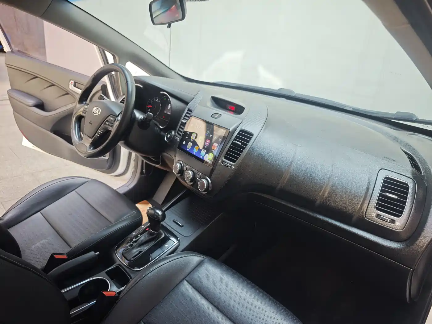 Kia K3 2016 1.6L Automatic Premium фото 16