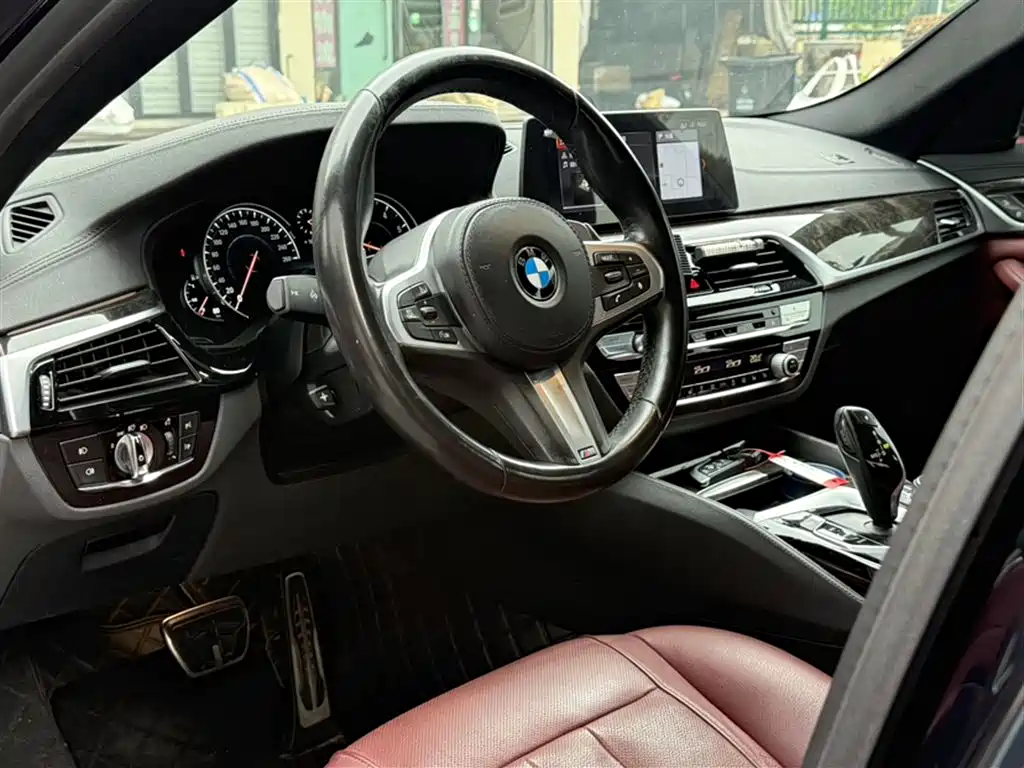 BMW 5 Series 2018 Facelift 530Li xDrive M Sport Package фото 13
