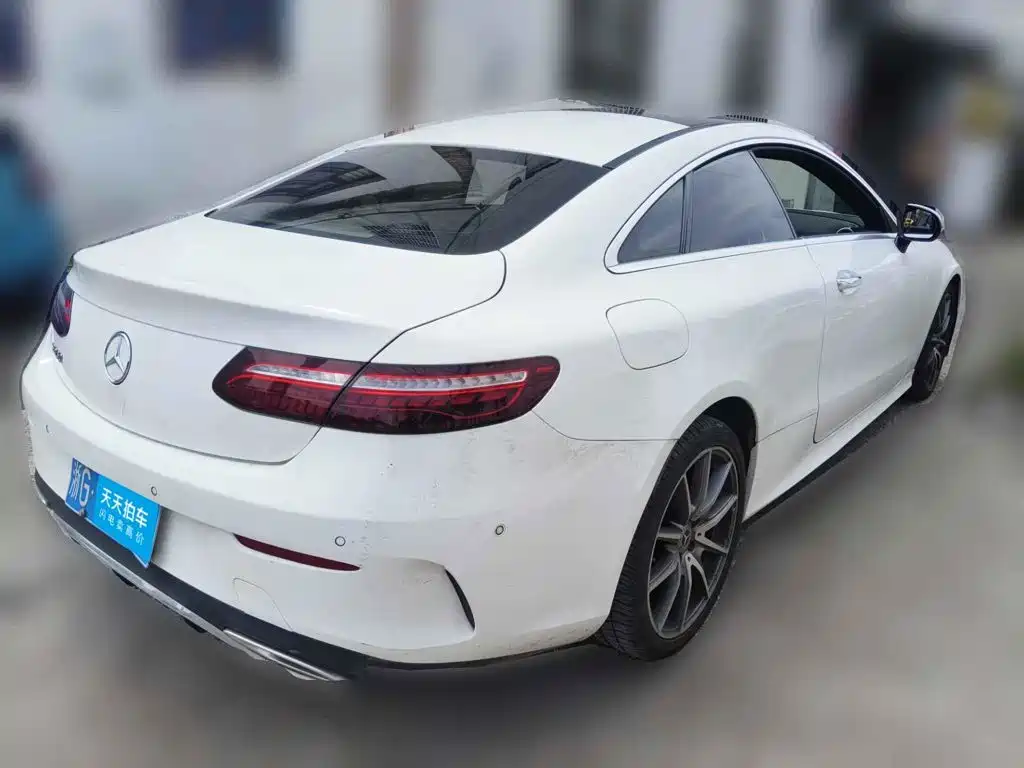 Mercedes-Benz E-Class, миниатюра 5