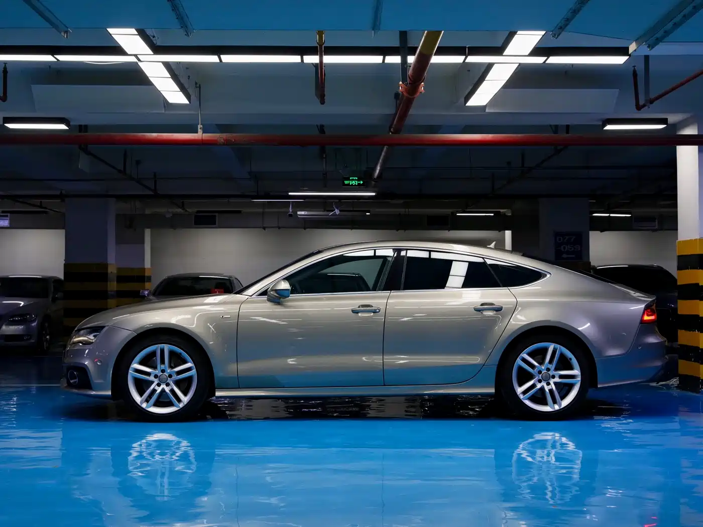 Audi A7 2012 3.0TFSI quattro Luxury Model фото 2