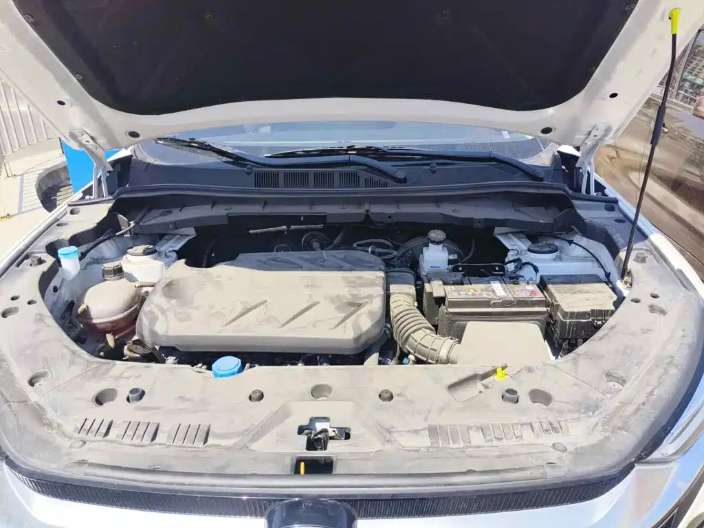 Photo 9 - Changan CS75