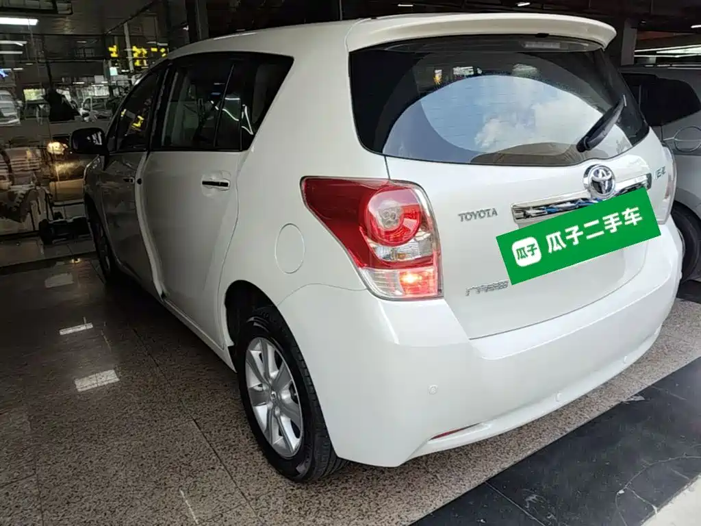 2017 Toyota E'Z