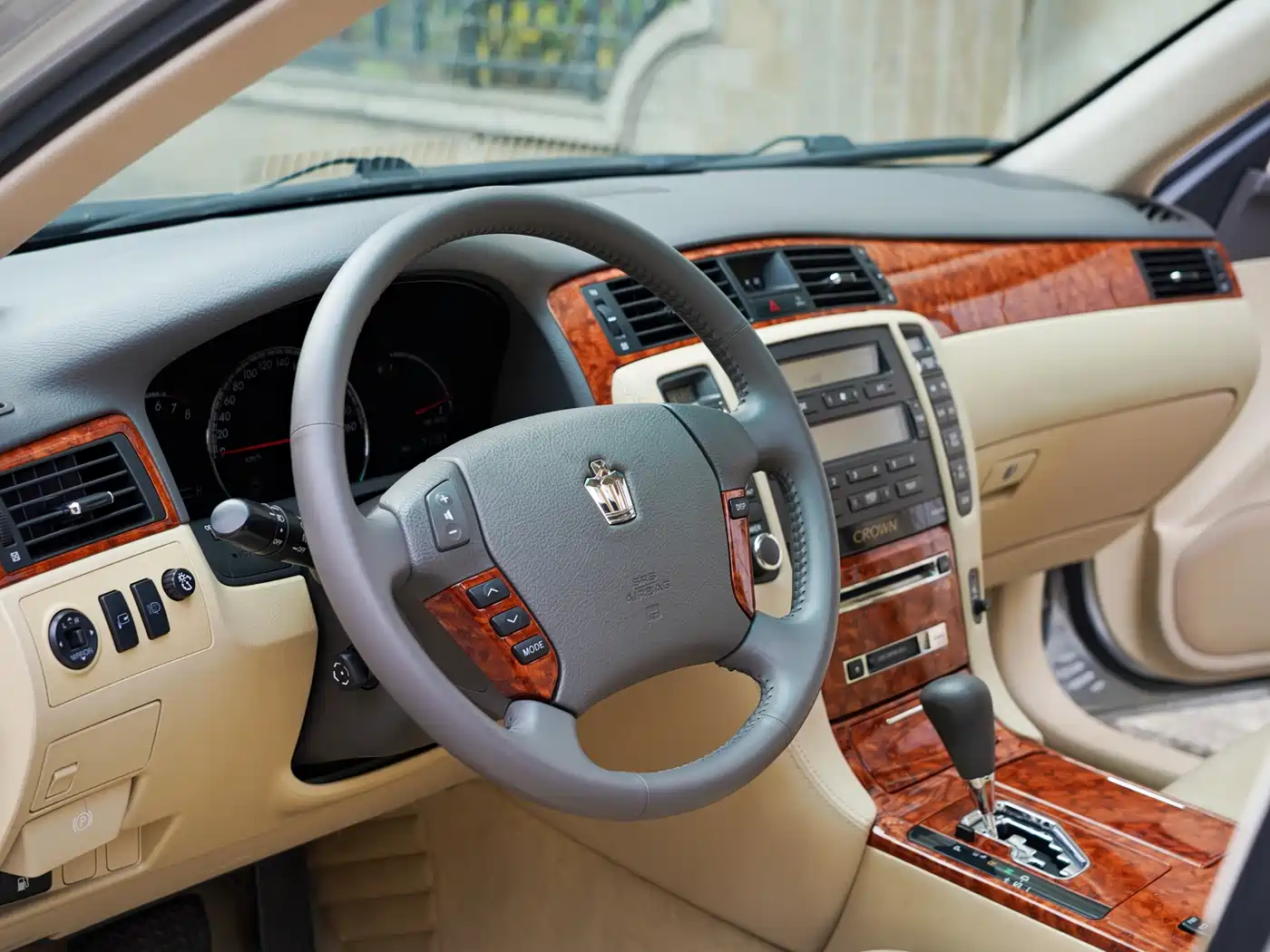 Toyota Crown 2007 2.5L Royal Leather Edition фото 8
