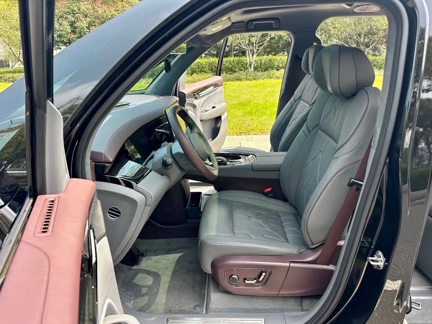 ZEEKR EXTREME KRYPTON 009