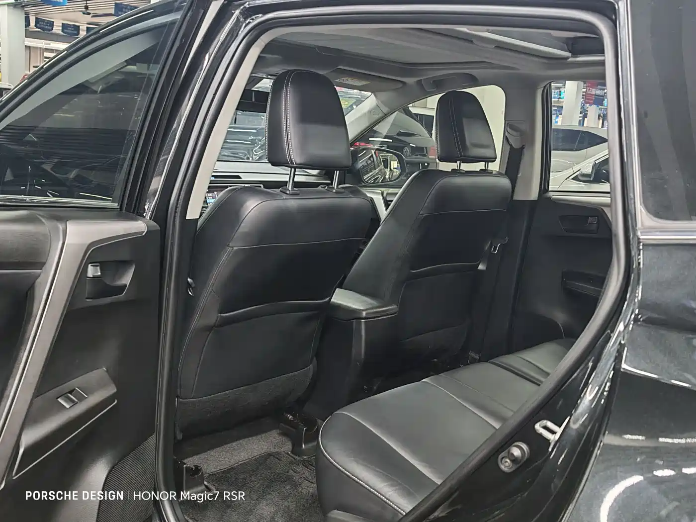 Toyota RAV4 Rongfang 2018 2.5L Automatic 4WD Elite i Edition фото 3