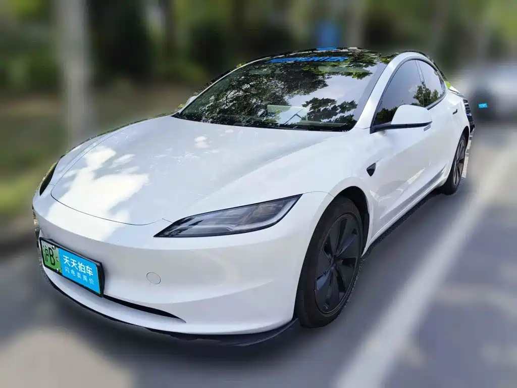 Tesla Model 3 2025 Long Range All-Wheel Drive