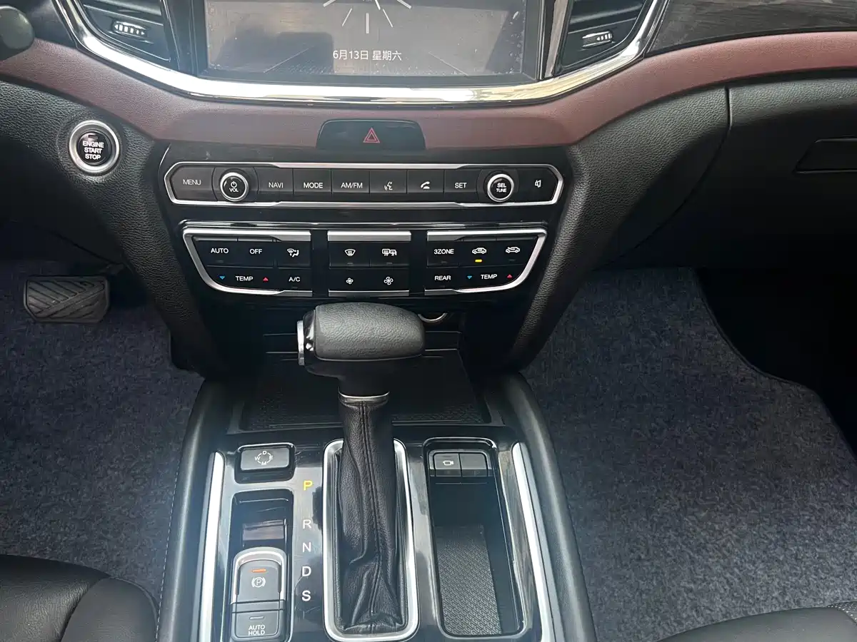 GAC Trumpchi Trumpchi GS8 2017 2017 320T 2WD Luxury Smart Connect (7-seater)