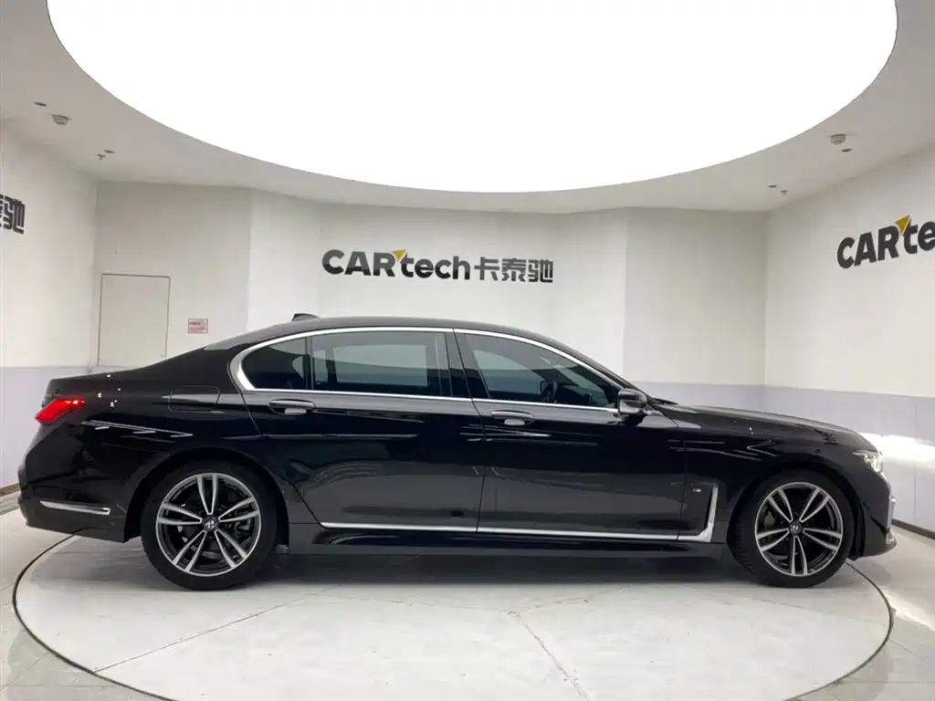 BMW 7 Series 2021 Model 730Li M Sport Package фото 4
