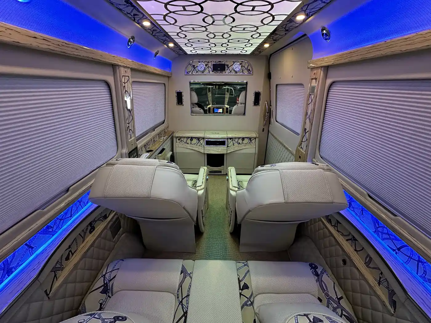 Mercedes-Benz Sprinter 2016 2.1T Comfort Tour Long Wheelbase Extended Version фото 26