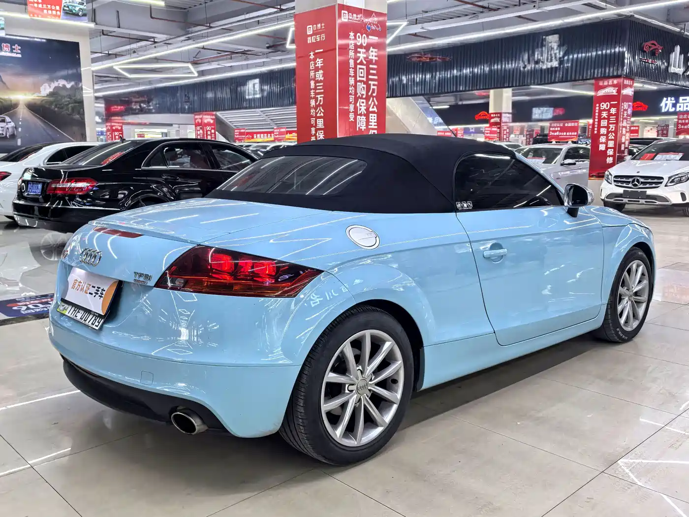 Audi TT 2011 TT Roadster 2.0TFSI фото 15