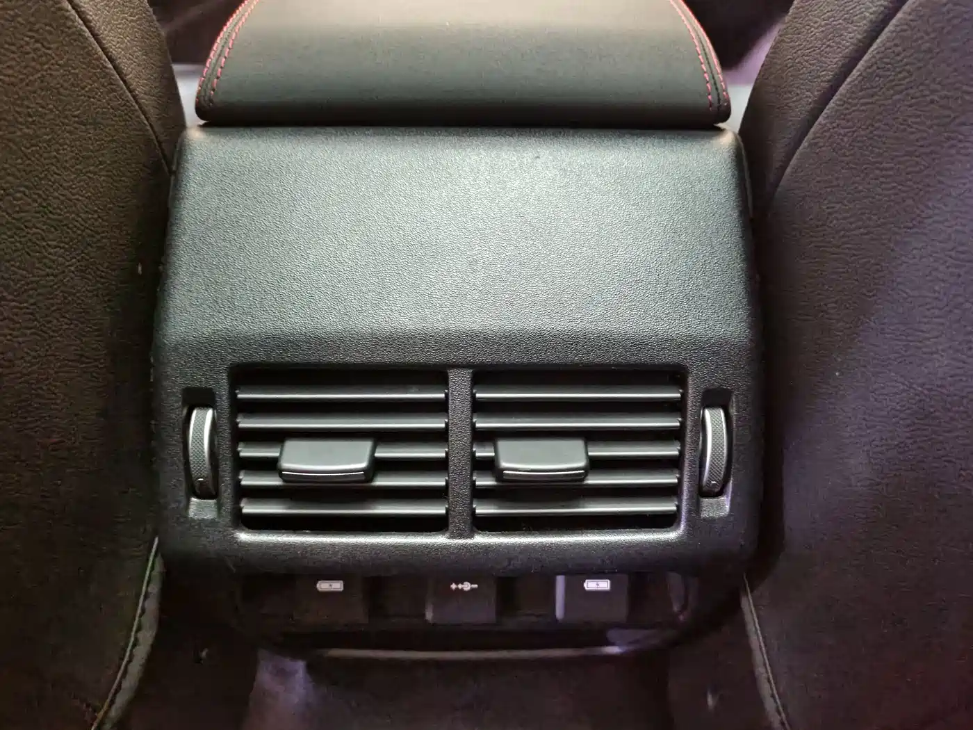 LAND ROVER DISCOVER SPORTS