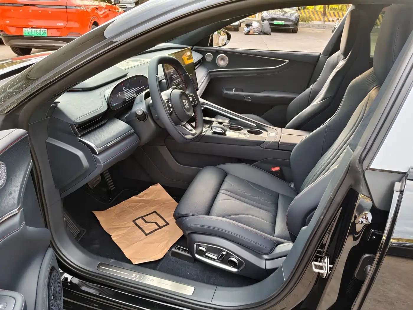 ZEEKR EXTREME KRYPTON 001