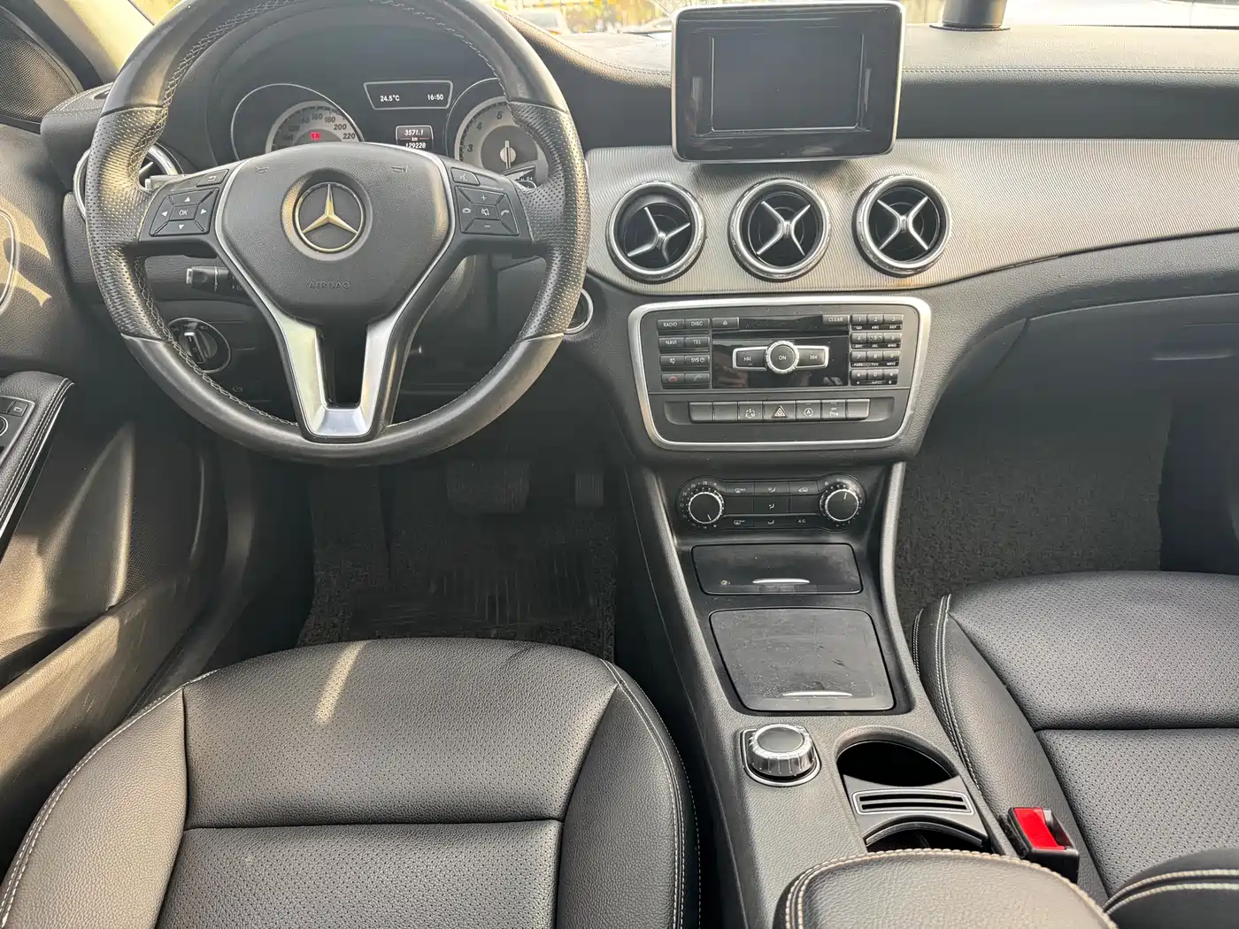 Mercedes-Benz GLA 2015 GLA 200 Fashion фото 10
