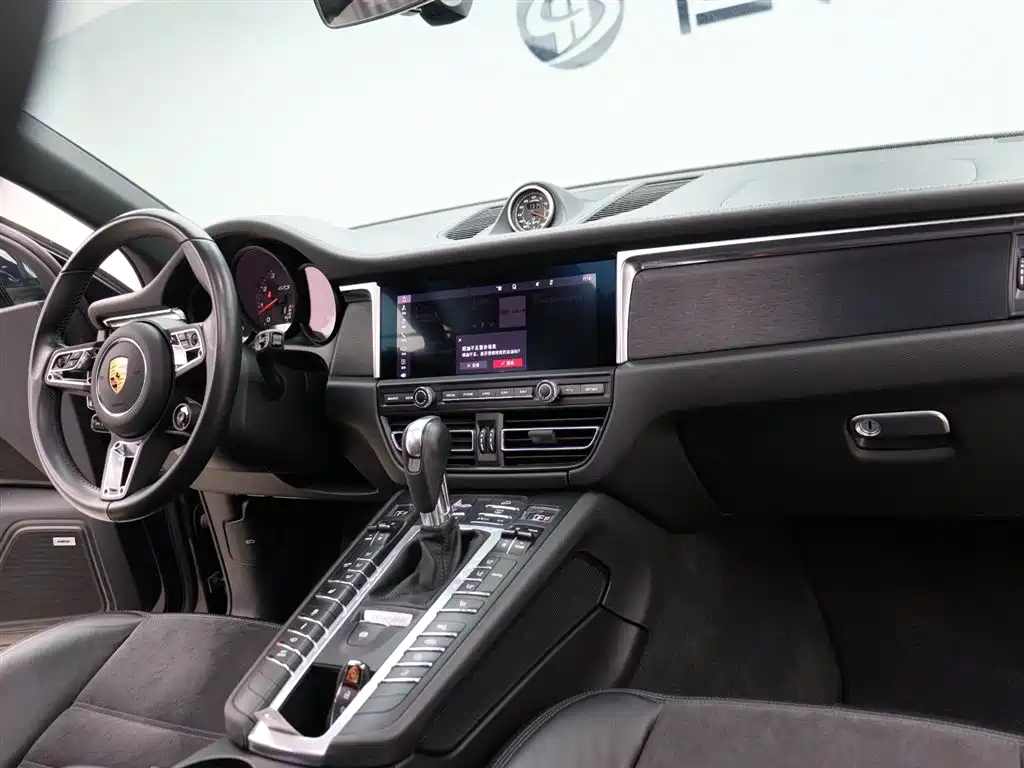Porsche Macan 2020 Macan GTS 2.9T фото 26