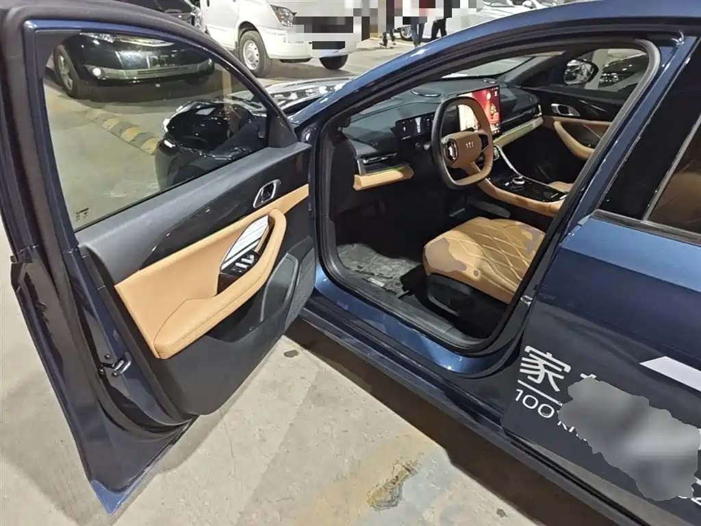 Geely Galaxy Galaxy A7 2025 EM-i фото 16