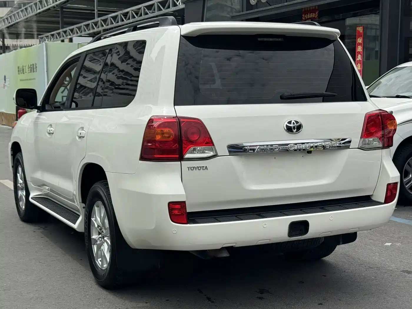 Toyota Land Cruiser 2012 4.0L Automatic VX фото 4