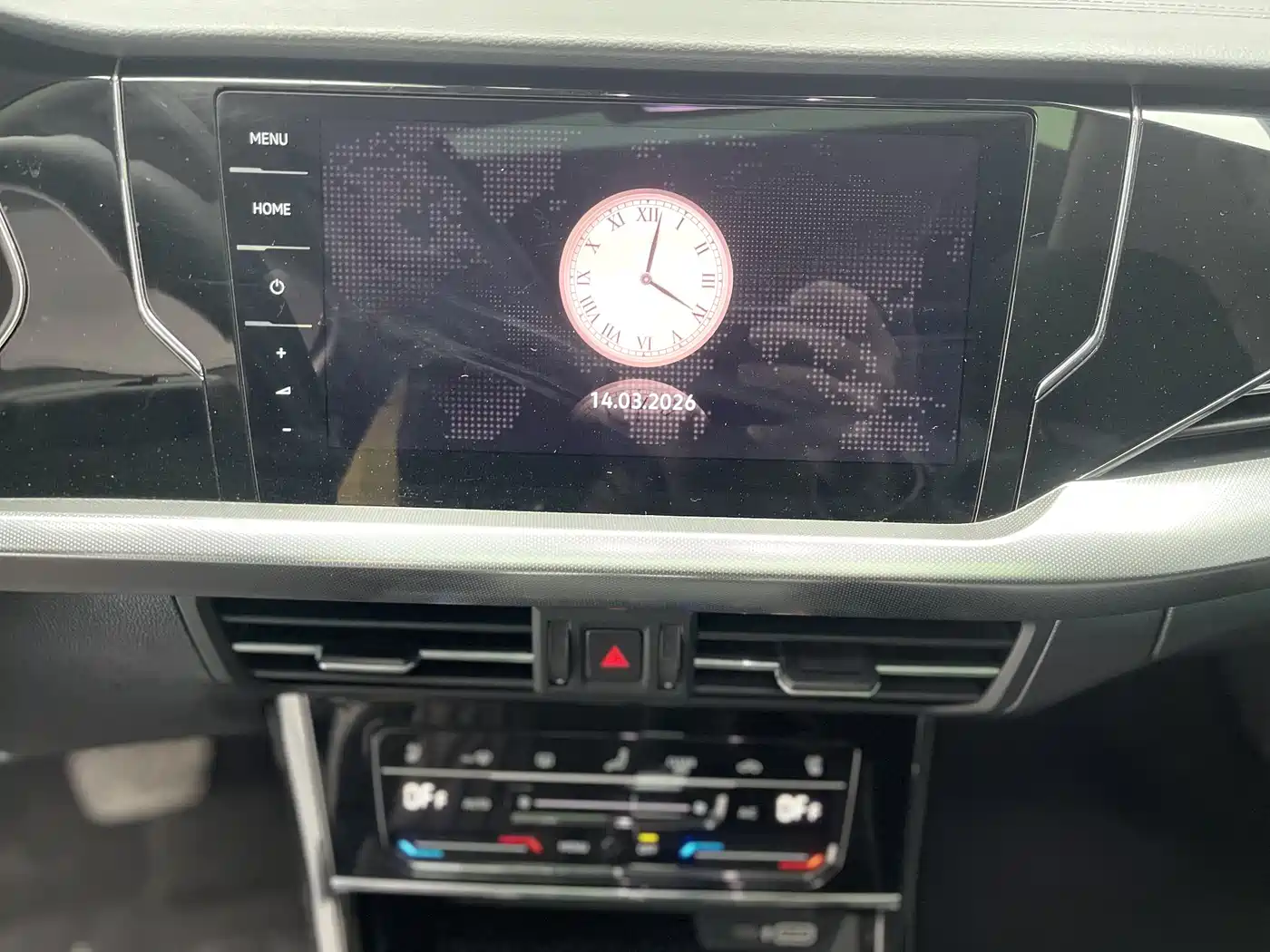 Volkswagen Passat 2022 330TSI Luxury Edition фото 28