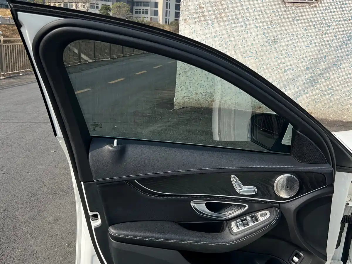 Mercedes-Benz C-Class 2020 Facelift C 200 L Fashion фото 16