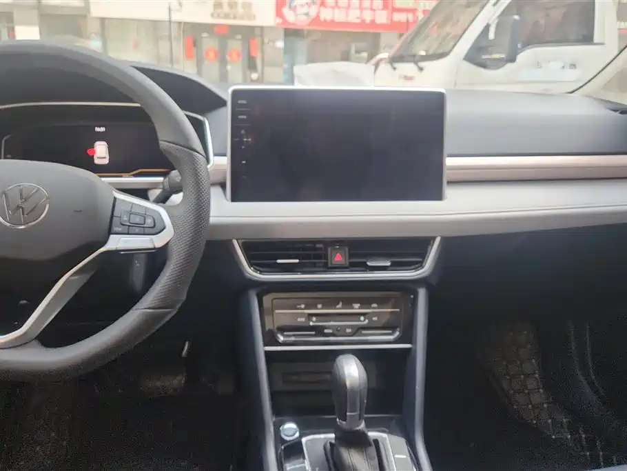 Volkswagen Tharu 2024 300TSI 2WD Full Moon Edition фото 13