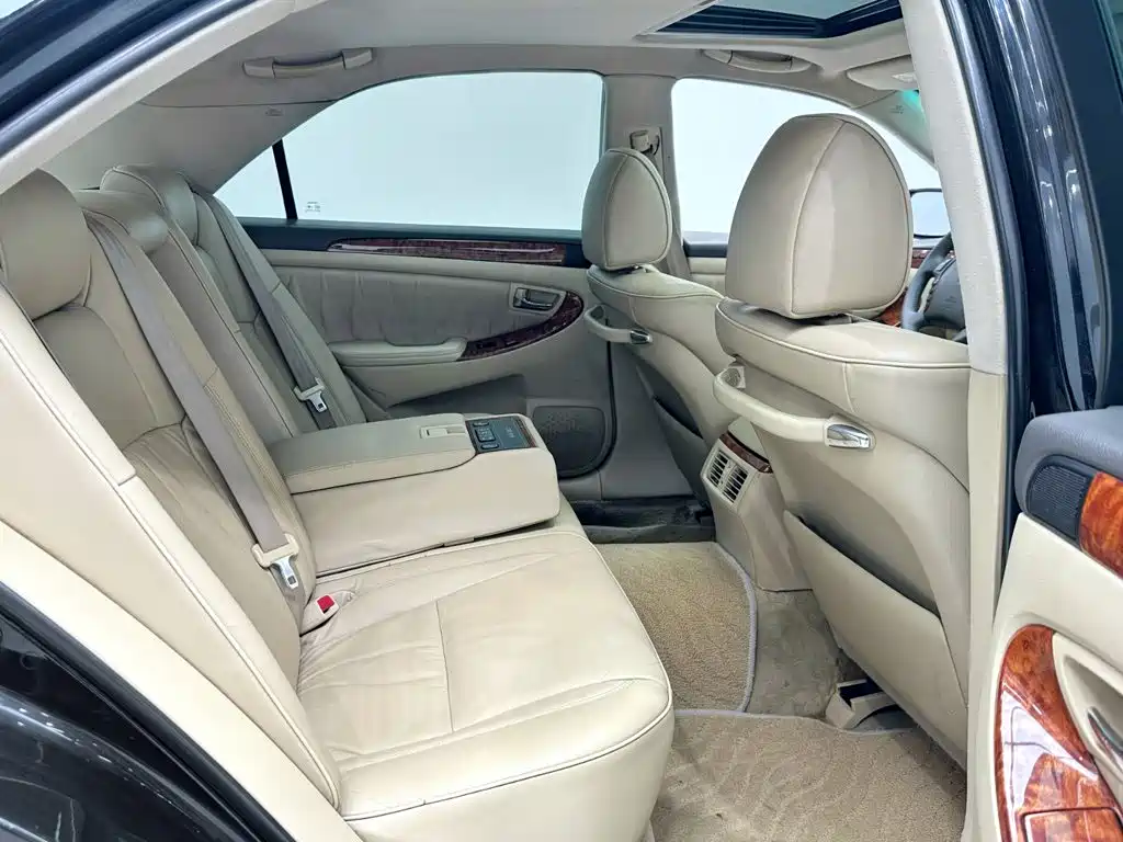 Toyota Crown 2005 2005 Model 3.0L Royal Saloon