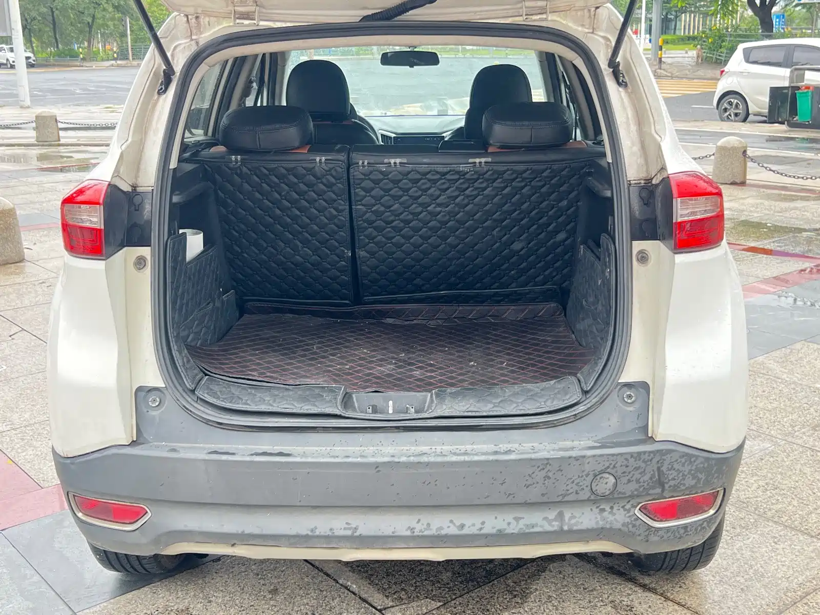 Фото 13 - Changan CS15EV
