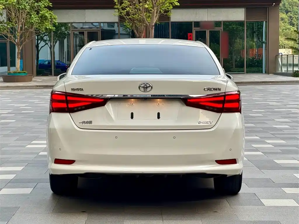 Toyota Crown 2015 2.0T Fashion фото 11