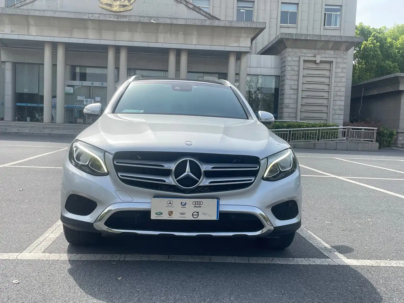 Mercedes-Benz GLC 2016 GLC 260 4MATIC Luxury фото 2