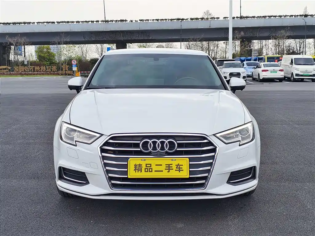 Photo 2 - Audi A3
