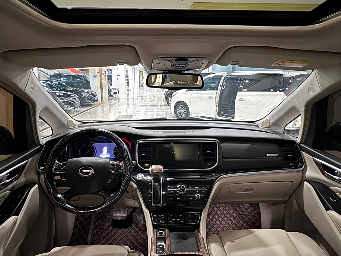 GAC Trumpchi Trumpchi M8 2018 320T Premium Edition фото 5