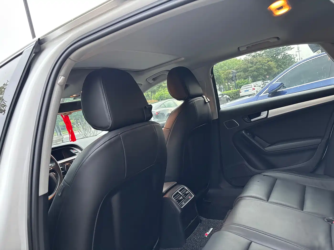 Audi A4L 2016 35 TFSI Collector's Edition Automatic Standard фото 6