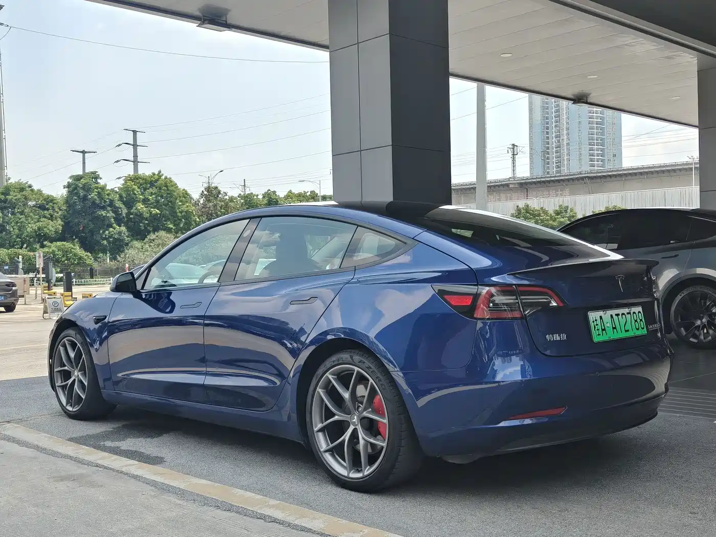 Photo 4 - Tesla Model 3