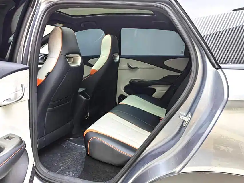 BYD Dolphin 2021 Model 405km Fashion Edition фото 5
