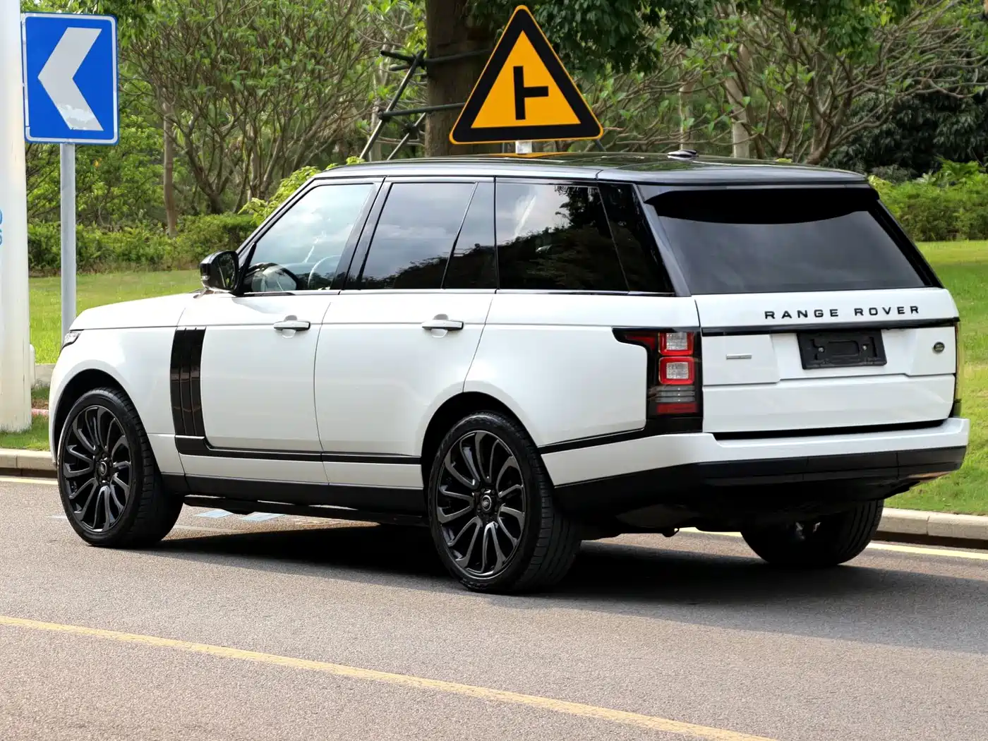 Фото 4 - Land Rover Range Rover
