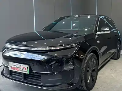 Li Auto L6