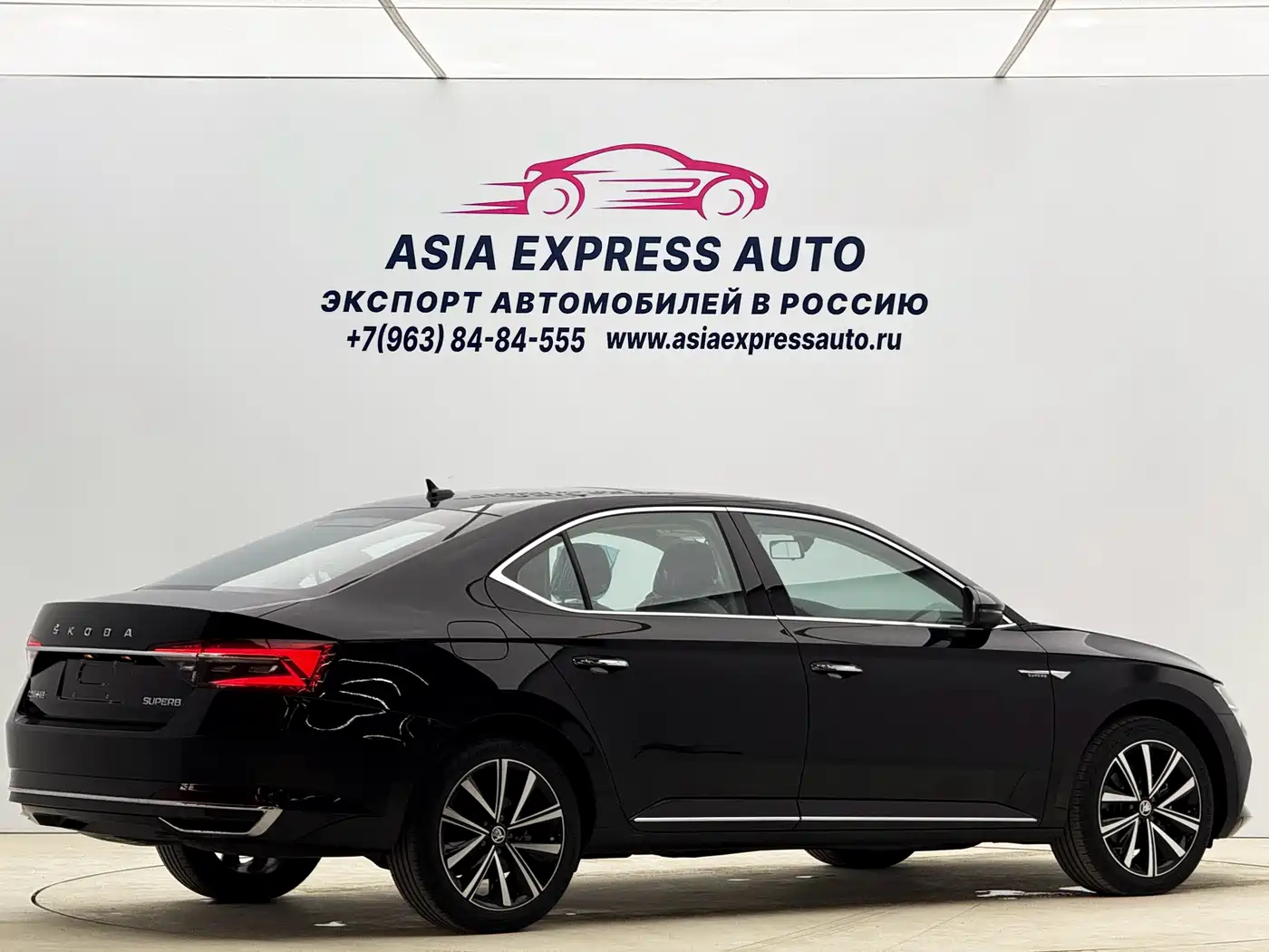 Škoda Superb 2025 Model TSI280 DSG Premium Edition фото 4