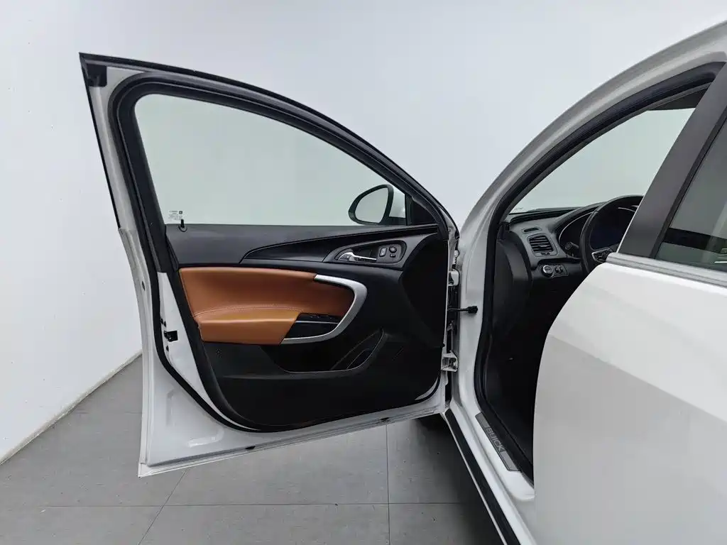 Фото 8 - Buick Regal