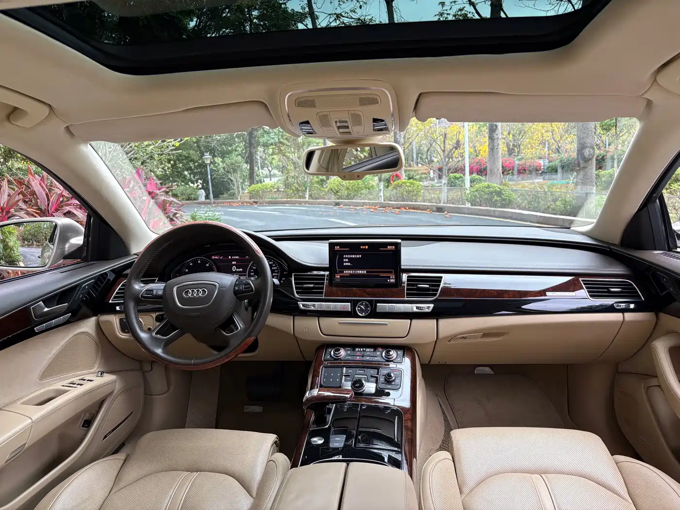 Audi A8 2012 A8L 50 TFSI quattro Luxury фото 21