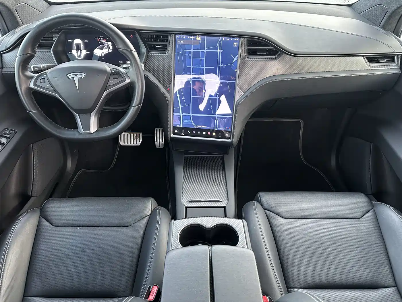 TESLA MODEL X